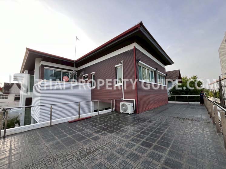 House in Sukhumvit 